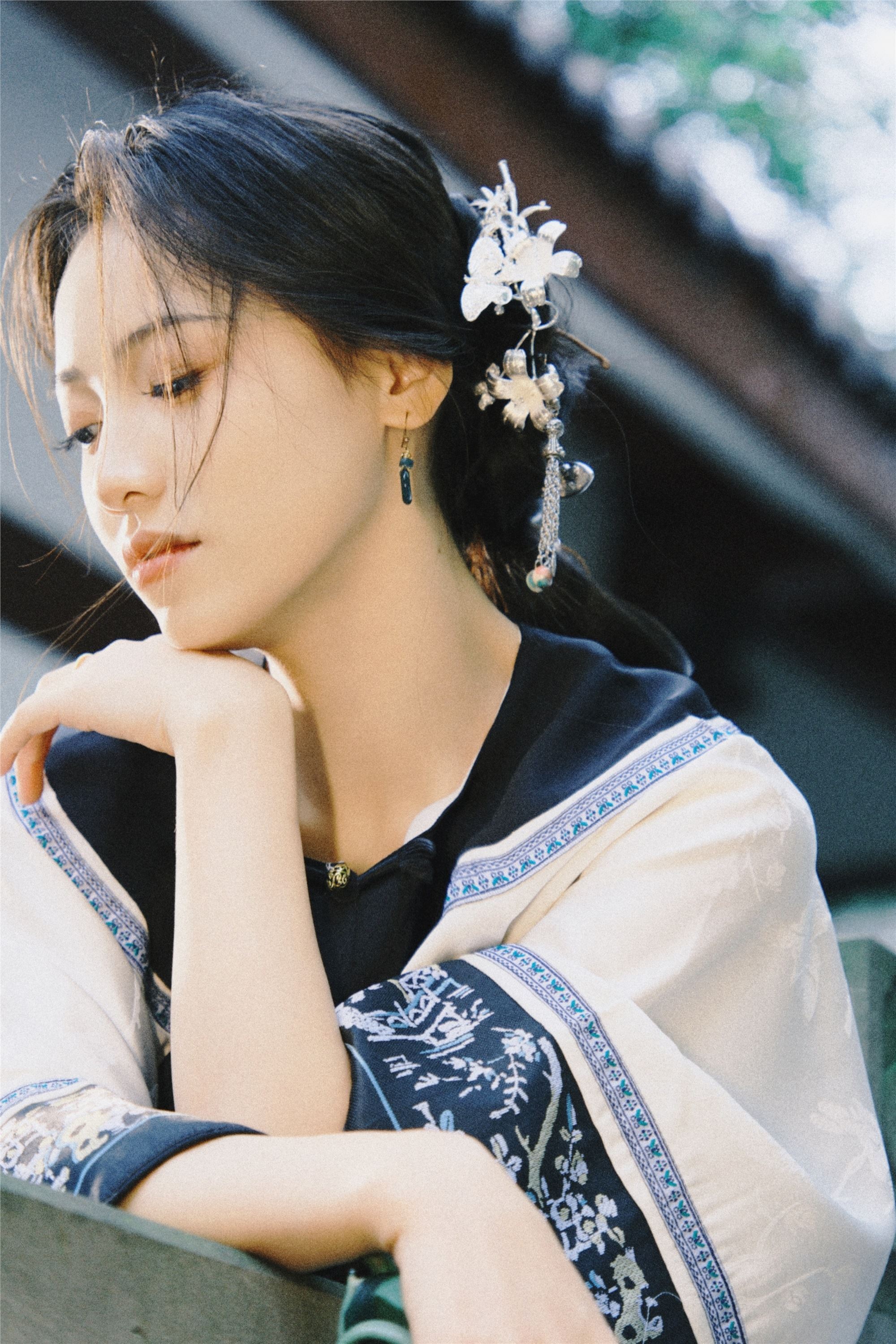 YITUYU艺图语 2025.01.12 锁清秋 珠珠